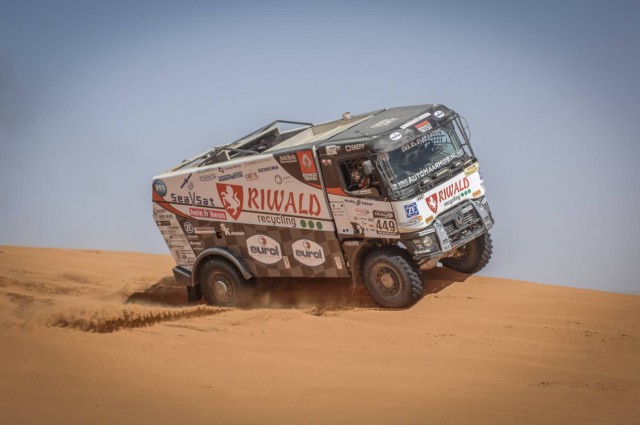 Kamion z MKR celkově vyhrává Rally OiLibya
