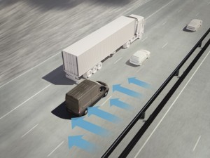 Připraven na zimní vichry: nový systém ochrany proti bočnímu větru pomáhá Fordu Transit držet směr bez ohledu na počasí