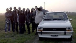 Sedm dětí dojalo svého otce tajnou renovací 38 let starého auta, ve kterém je všechny učil řídit (Foto zdroj: Ford)