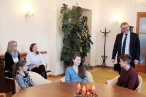 Zaměstnanci Ministerstva dopravy splnili přání dětem, které při dopravních nehodách přišly o rodiče (Foto zdroj: Ministerstvo dopravy)