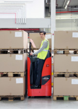 Linde Material Handling představila novou generaci paletových vozíků s obsluhou na vozíku / Foto zdroj: Linde Material Handling Česká republika s.r.o. 