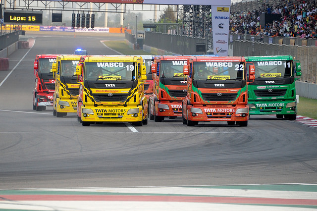 Vršecký bral v Indii bank – foto z Tata Motors T1 Prima Truck Racing / Foto: BUGGYRA media