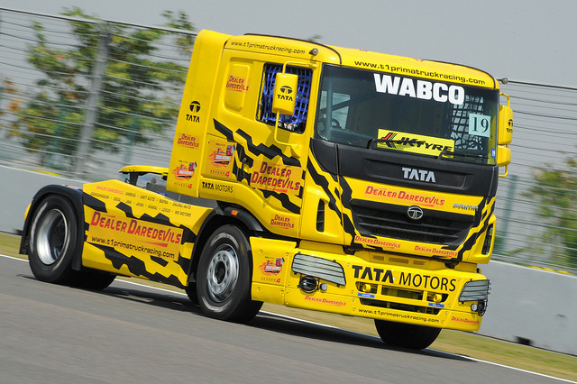 Vršecký bral v Indii bank – foto z Tata Motors T1 Prima Truck Racing / Foto: BUGGYRA media