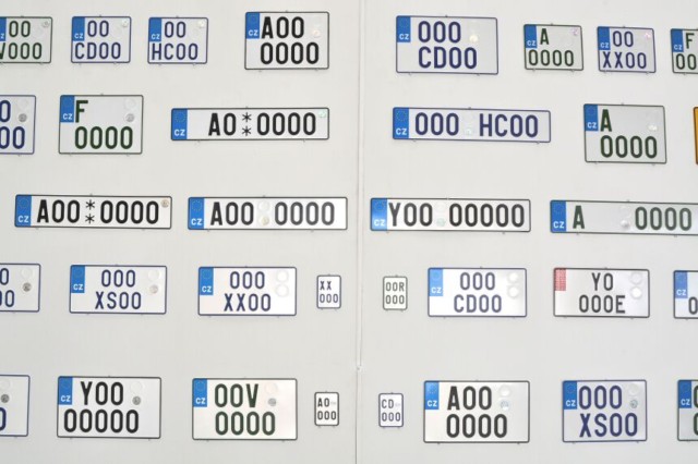 Stát má nového výrobce registračních značek, díky změně dodavatele ušetří více než 100 milionů korun / Foto zdroj: Ministerstvo dopravy ČR