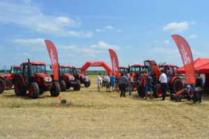 Stánek Zetoru na hospodářské výstavě Celoslovenské dni poľa konané ve Dvorech nad Žitavou / Foto zdroj: ZETOR TRACTORS a.s.