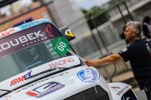 Lacko na Nürburgringu dvakrát vyhrál, Vršecký si comeback protrpěl! / Foto zdroj: BUGGYRA media