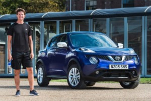 Pijte za volantem: Nissan poukazuje na nebezpečí dehydratace řidičů / Foto zdroj: NISSAN