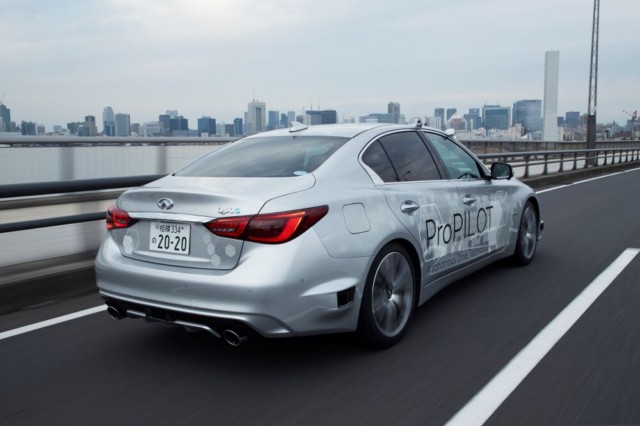Nissan testuje technologii plně autonomního prototypu v ulicích Tokia / Foto zdroj: NISSAN