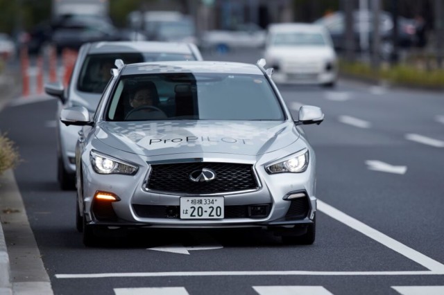 Nissan testuje technologii plně autonomního prototypu v ulicích Tokia / Foto zdroj: NISSAN
