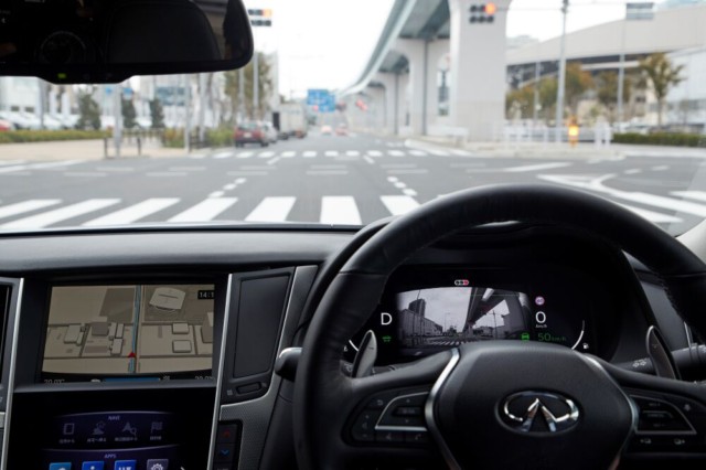 Nissan testuje technologii plně autonomního prototypu v ulicích Tokia / Foto zdroj: NISSAN