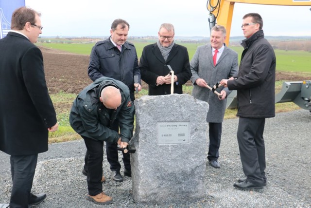 Nová silnice I/16 ulehčí do dvou let život obyvatelům ve Slaném a okolí / Foto zdroj: Ministerstvo dopravy ČR
