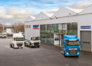 Nové, moderní dealerství společnosti DAF Trucks v Paříži poskytuje zákazníkům DAF podporu a služby nejvyšší kvality. / Foto zdroj: DAF Trucks CZ, s.r.o.