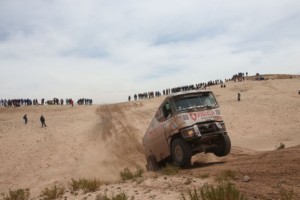 Extrémní Dakar řídí počasí, posádky se přesouvají do Salty / Foto zdroj: MKR Technology/PatRESS.cz
