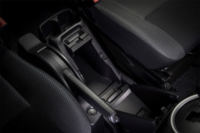 Vylepšený Nissan e-NV200: Revoluce na trhu menších užitkových vozidel. Dodávka s nulovými emisemi nyní s větším dojezdem. / Foto zdroj: NISSAN