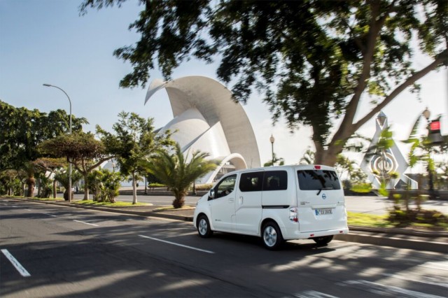 Vylepšený Nissan e-NV200: Revoluce na trhu menších užitkových vozidel. Dodávka s nulovými emisemi nyní s větším dojezdem. / Foto zdroj: NISSAN