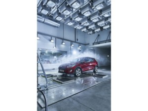 Sníh v červenci nebo vlna veder na Vánoce? Nová „továrna na počasí“ Fordu dokáže vytvořit jakékoliv klimatické podmínky / Foto zdroj: Ford Czech Republic