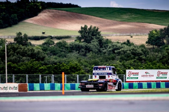 Dvě pódiová umístění pomohla Lackovi k cestě vzhůru! / Foto zdroj: BUGGYRA media