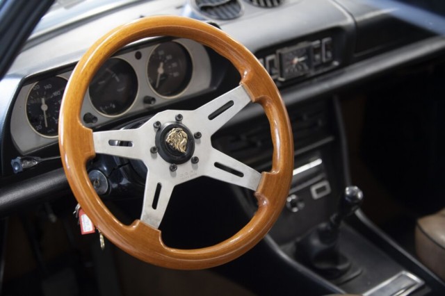 Jedinečné historické Peugeoty si podmanily české diváky / Foto zdroj: © Automobiles Peugeot