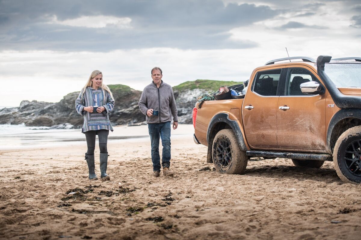 Nissan nabídl svůj nejodolnější pickup, aby pomohl bojovat se znečištěním plasty na nejodlehlejších evropských plážích / Foto zdroj: NISSAN