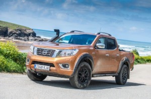 Nissan nabídl svůj nejodolnější pickup, aby pomohl bojovat se znečištěním plasty na nejodlehlejších evropských plážích / Foto zdroj: NISSAN