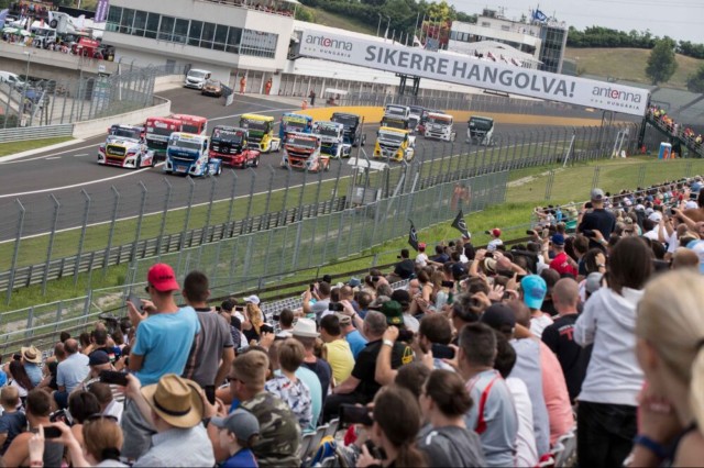 Lacko zaznamenal premiérové vítězství v této sezoně! / Foto zdroj: BUGGYRA media