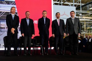 Nissan reaguje na růst celosvětové poptávky rozšířením výroby pick-upu Navara / Foto zdroj: NISSAN