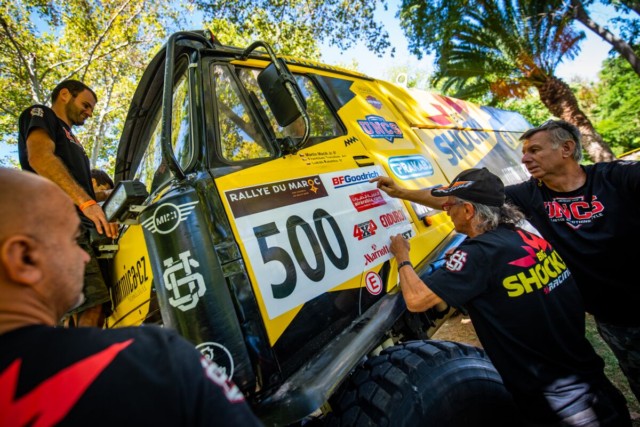 Macík s Brabcem na startu Rallye du Maroc / Foto zdroj: BIG SHOCK RACING