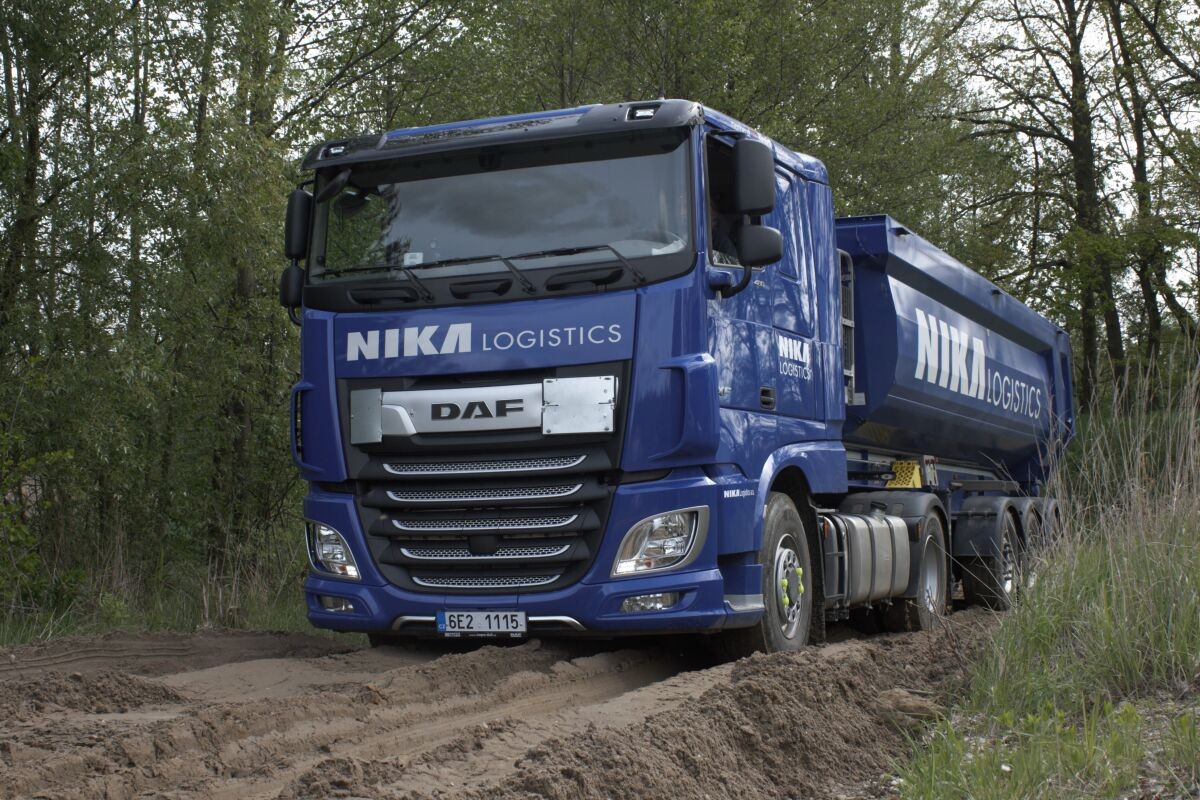 Technicky elegantní, ekonomicky výhodný: DAF se systémem GINAF HydroAxle+ / Foto zdroj: DAF Trucks CZ, s.r.o.
