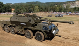 Modernizovaná samohybná houfnice DANA M1M
