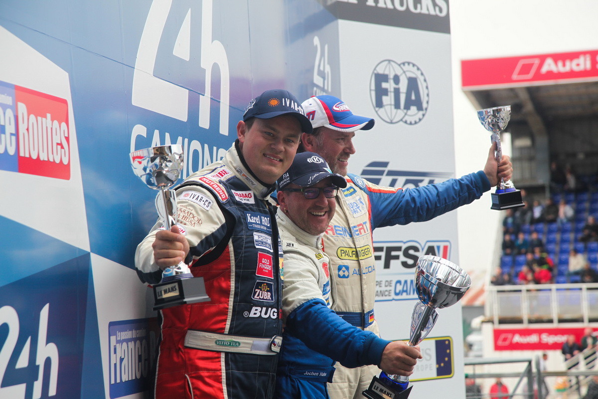 Stříbrné Le Mans. Lacko a Buggyra vicemistry Evropy!