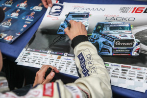 Stříbrné Le Mans. Lacko a Buggyra vicemistry Evropy!