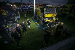Macík a Kvapil finišují přípravy na přejímku techniky. Oslavu Silvestra neplánuje ani jeden (Foto zdroj: Big Shock Racing)