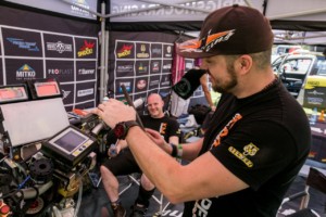 Macík a Kvapil finišují přípravy na přejímku techniky. Oslavu Silvestra neplánuje ani jeden (Foto zdroj: Big Shock Racing)