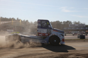 Jezdci týmu Buggyra Racing si davy fanoušků v Sosnové užívali! / Foto zdroj: BUGGYRA media