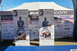 Jezdci týmu Buggyra Racing si davy fanoušků v Sosnové užívali! / Foto zdroj: BUGGYRA media