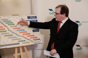 Dan Ťok: Letos opravíme více než 600 km státních silnic, připravujeme k zahájení stavby 140 km nových / Foto zdroj: Ministerstvo dopravy ČR