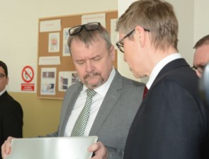 Stát má nového výrobce registračních značek, díky změně dodavatele ušetří více než 100 milionů korun / Foto zdroj: Ministerstvo dopravy ČR