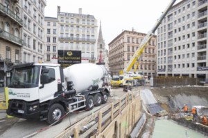Renault Trucks dodal společnosti BML model C8x4 Tridem domíchávač betonu / Foto zdroj: Volvo Group Czech Republic, s.r.o.