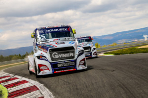 Lacko se dostává do závodního módu / Foto zdroj: BUGGYRA media
