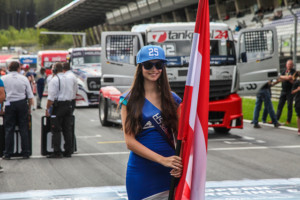 Z Rakouska si Lacko veze býka a celkově je třetí / Foto zdroj: BUGGYRA media