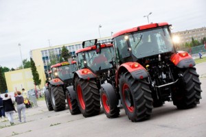 Tisíce lidí se bavily s červenými traktory / Foto zdroj: ZETOR TRACTORS a.s.