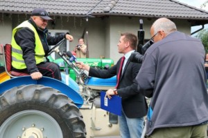 NA ZETORU 25 Z ČECH AŽ NA KONEC SVĚTA / Foto zdroj: ZETOR TRACTORS a.s.