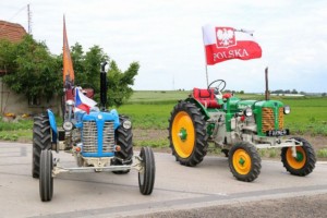 NA ZETORU 25 Z ČECH AŽ NA KONEC SVĚTA / Foto zdroj: ZETOR TRACTORS a.s.