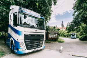 Volvo Trucks oslavilo 20 let působení na českém trhu stylově – open air Midsommar párty / Foto zdroj: http://www.volvo20let.cz
