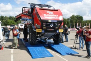 Tým MKR Technology se 3 kamiony Renault Truck má za sebou dvě etapy Silk Way / Foto zdroj: MKR Technology