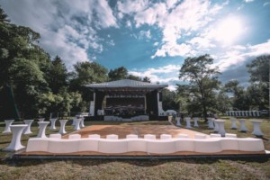 Volvo Trucks oslavilo 20 let působení na českém trhu stylově – open air Midsommar párty / Foto zdroj: http://www.volvo20let.cz