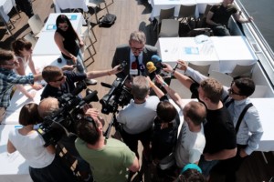 Přístaviště lodí v Praze u nábřeží Edvarda Beneše se převléklo do nového / Foto zdroj: Ministerstvo dopravy ČR