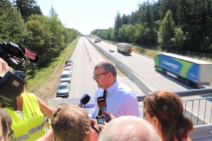 Nová D1 má dalších modernizovaných 5,5 kilometru, otevírá se úsek mezi Velkou Bíteší a Devíti kříži / Foto zdroj: Ministerstvo dopravy ČR