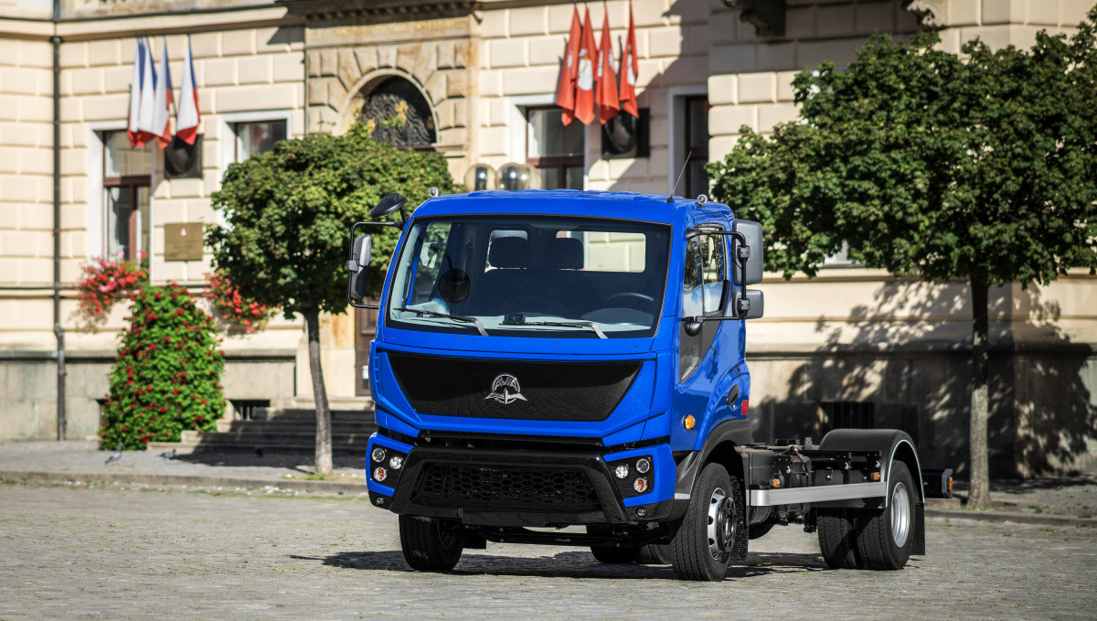 AVIA představila nový vůz i prostory, v nichž brzy zahájí výrobu / Foto zdroj: AVIA Motors
