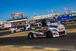 Adam Lacko si zajistil premiérový titul mistra starého kontinentu hned v prvním závodě víkendu, když dojel na druhé pozici za Albacetem a největšího pronásledovatele Hahna nechal za svými zády / Foto zdroj: BUGGYRA media